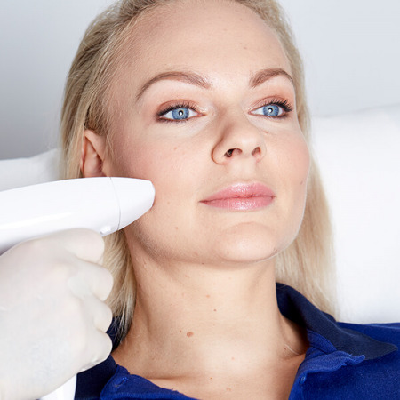 Falten weglasern Linz. Falten lasern für jüngeres Aussehen. Falten weglasern effektiv und dauerhaft. Laser Faltentherapie, Faltenkorrektur mittels Laser. Faltenbehandlung Linz